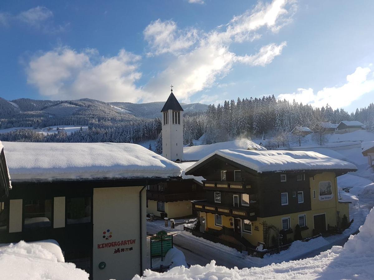 Pension Haus Rohrmoser Lungotz Exterior photo